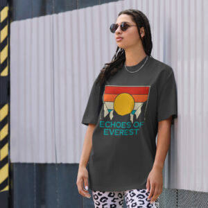 Echoes of Everest Oversized faded t-shirt